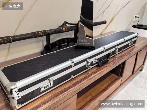 腰横秋水雁翎刀!恭喜CW获得极限之地2025冠军! 腰横秋水雁翎刀!恭喜CW获得极限之地2025冠军!